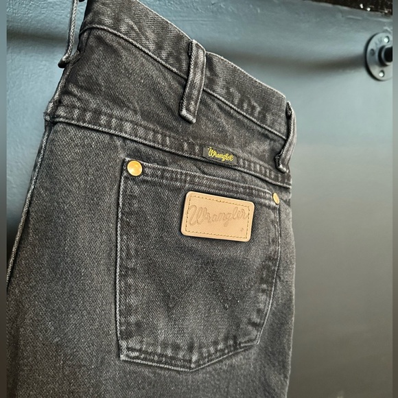 Vintage black wranglers - Picture 3 of 8